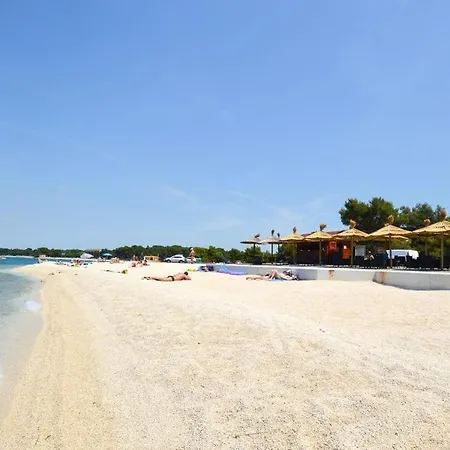 Apartman Mery Stinjan Apartment Pula